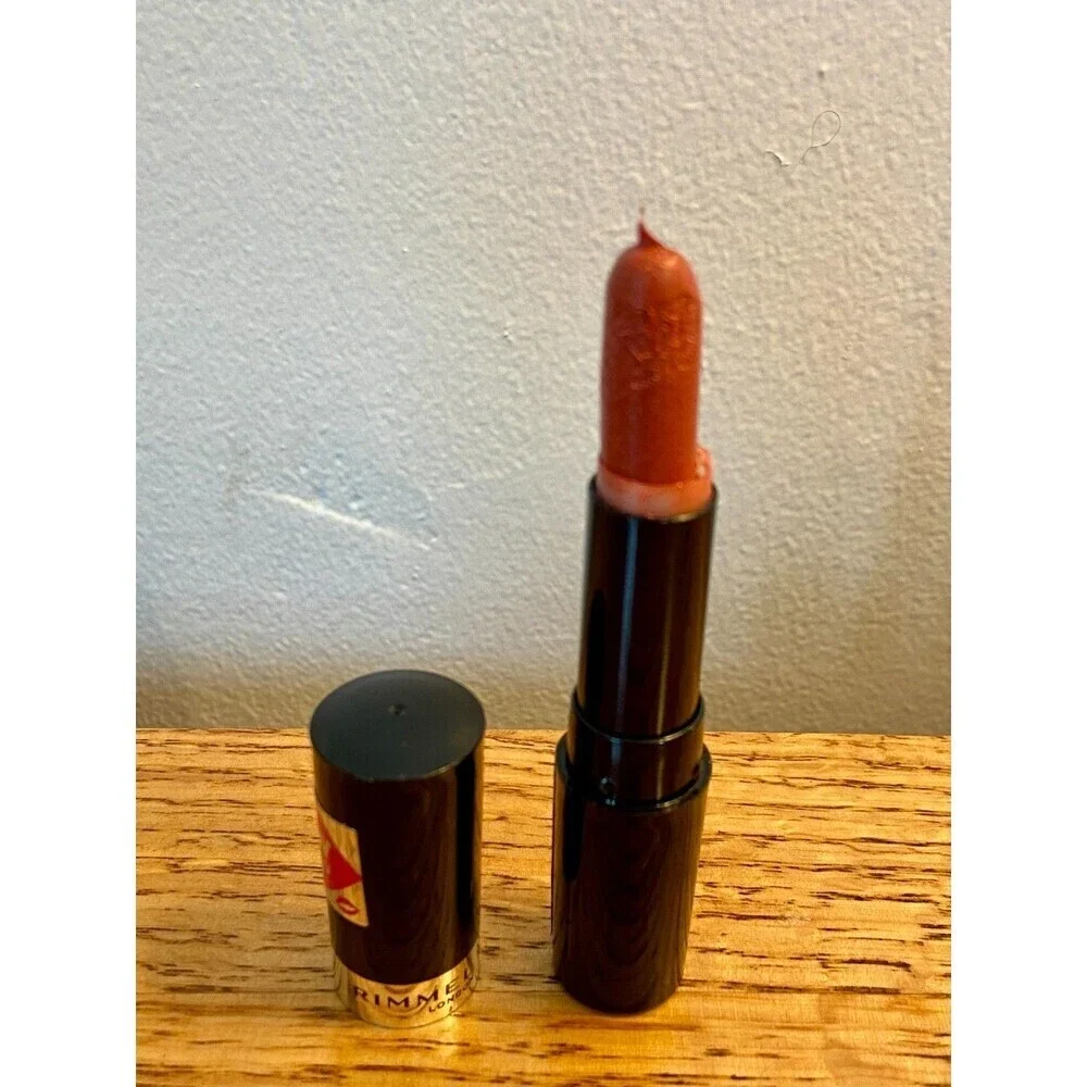 RIMMEL COOL SHINE Lipstick 052 COOL unsealed DISCONTINUED VINTAGE flaw nwob